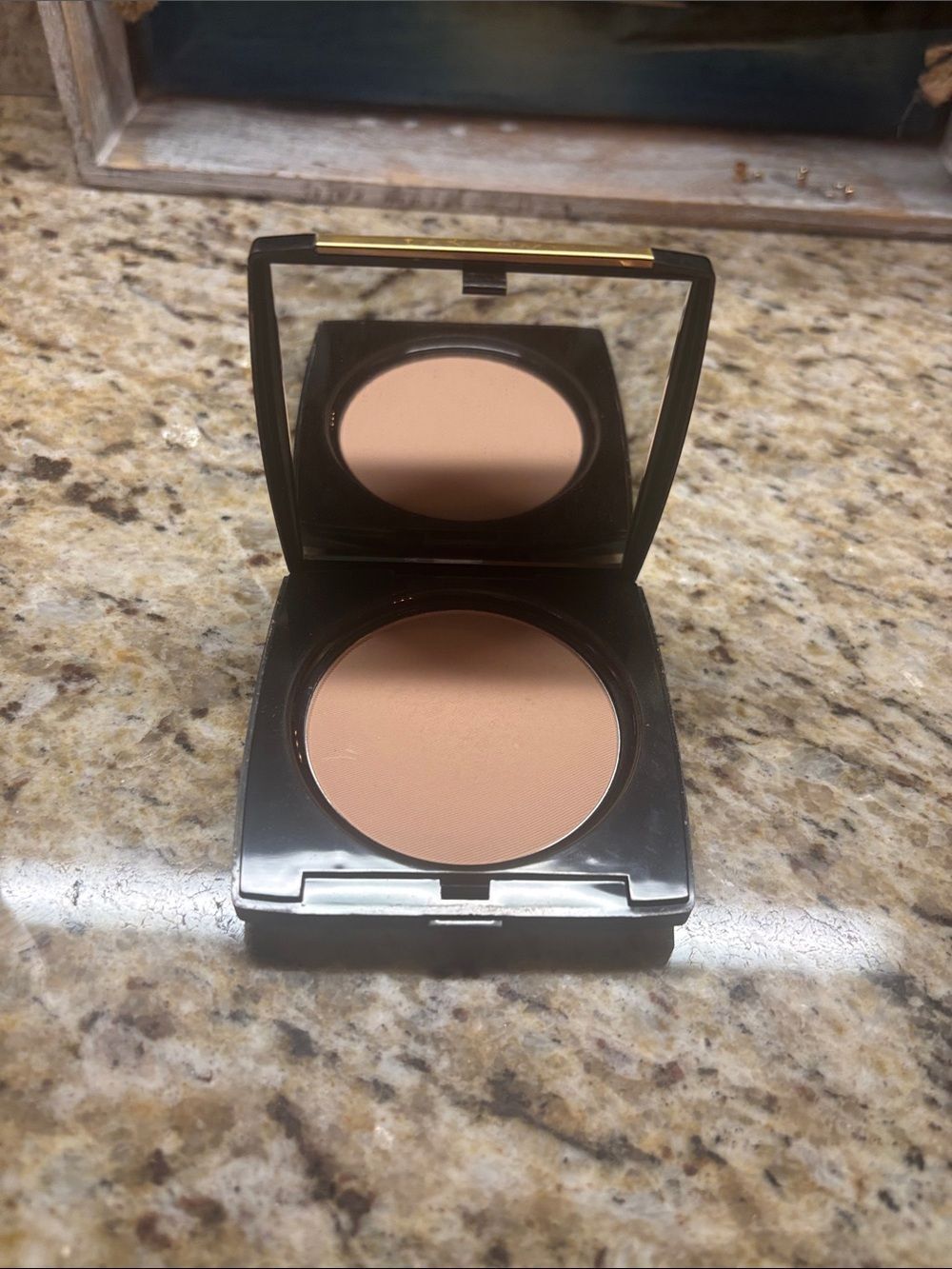 Lancome Matte Pressed Powder Compact - 31DC Bisque